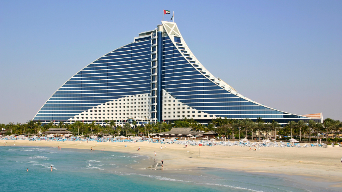 JBR or Jumeirah Beach - What's the Difference & Where to Stay?