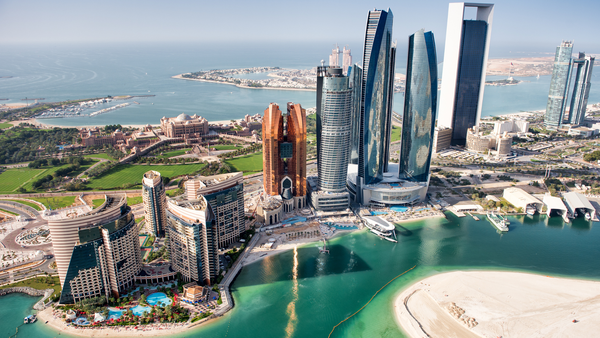 Abu Dhabi vs Qatar - The Best Choice for Expats?