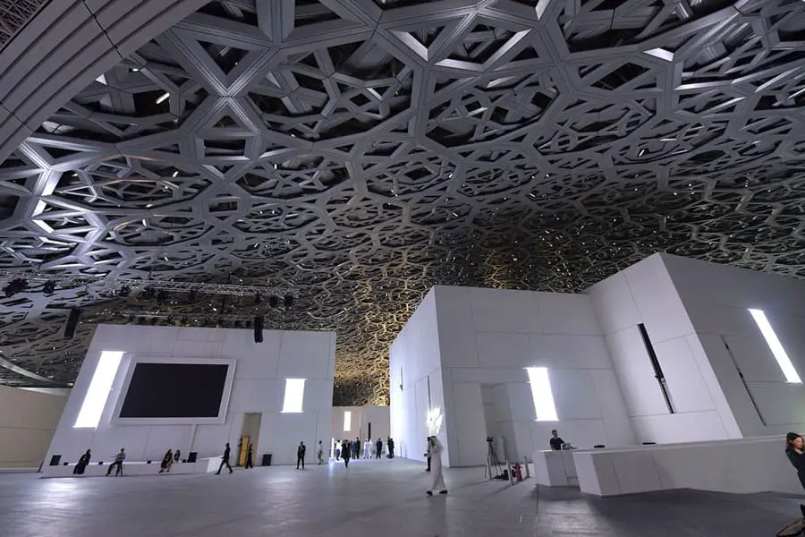 Reasons to Visit Abu Dhabi - Louvre Museum | The Vacation Builder