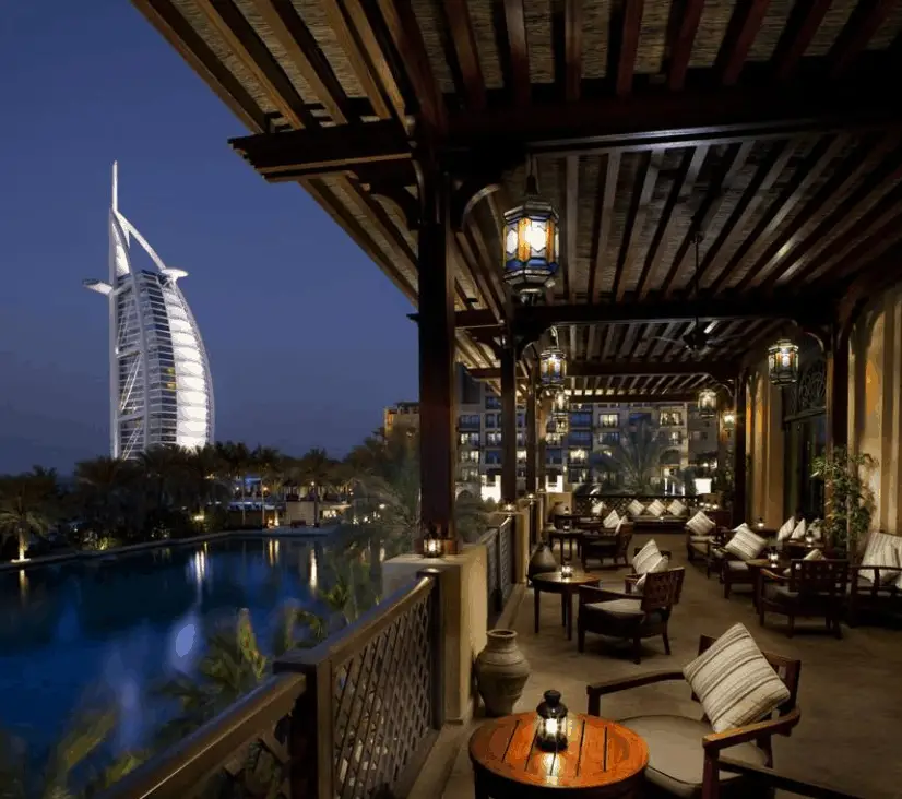 Bahri Bar, Souk Madinat | Dubai nightlife | The Vacation Builder