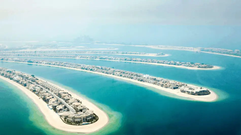 Best Area to Stay in Dubai for Luxury Hotels - Palm Jumeirah | The Vacation Builder
