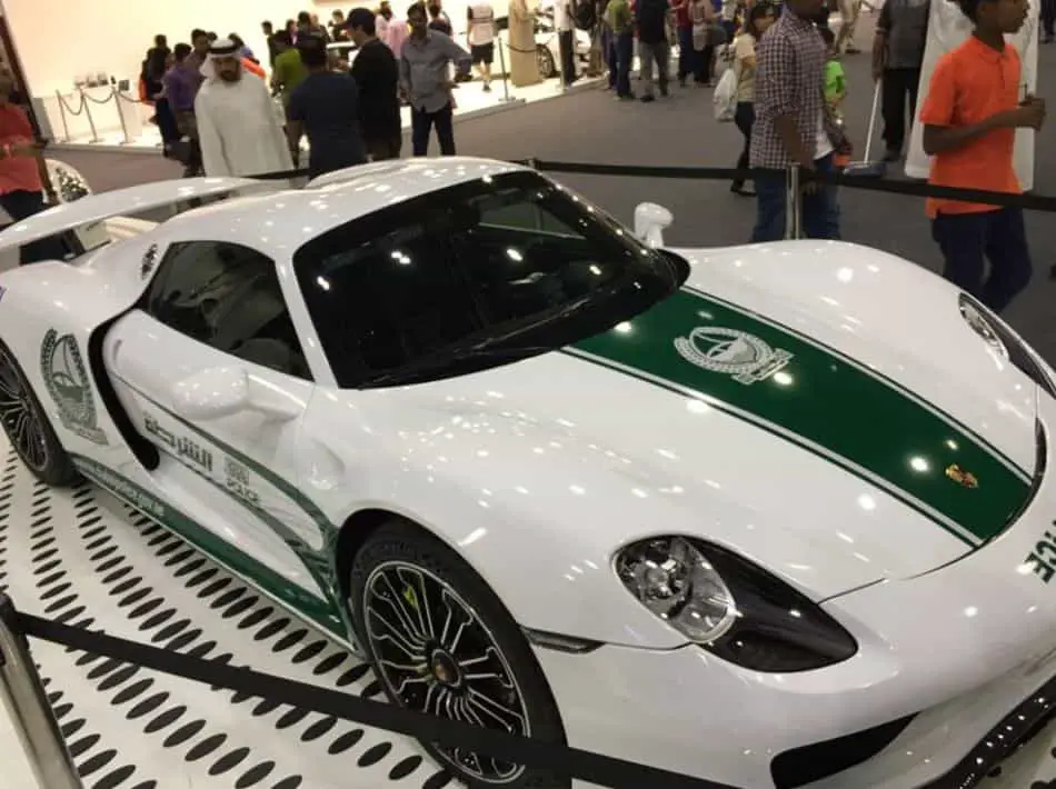 Police Cars in Dubai | Photos Price & Speed! - Porsche 918 Spyder | The Vacation Builder