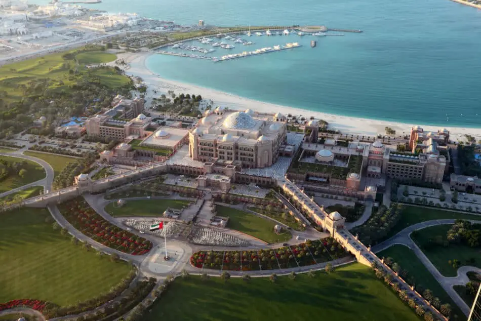 Emirates Palace vs Burj Al Arab | The Vacation Builder