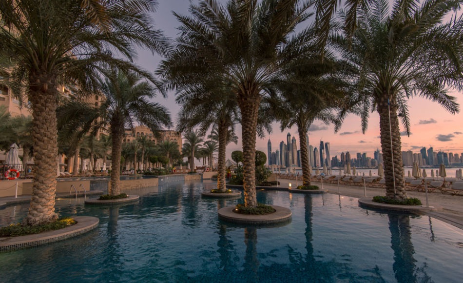 Anantara vs Fairmont - Which Has The Best Pool? | Fairmont The Palm | The Vacation Builder