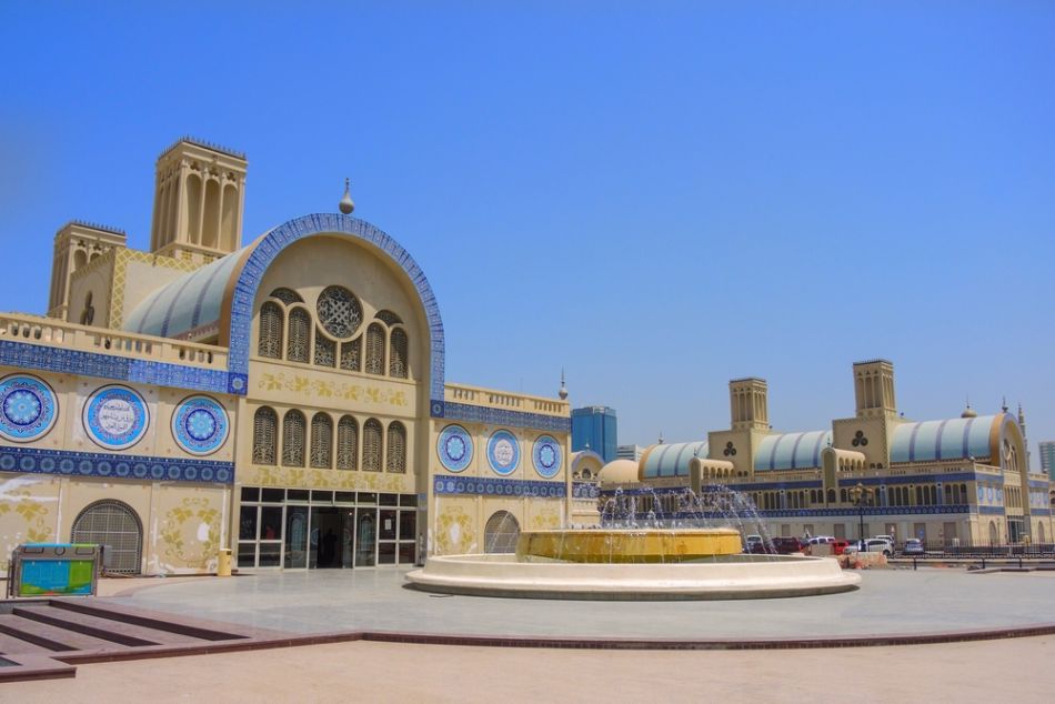 Sharjah or Ajman for shopping? - Sharjah City Centre Souk / Blue Souq | The Vacation Builder