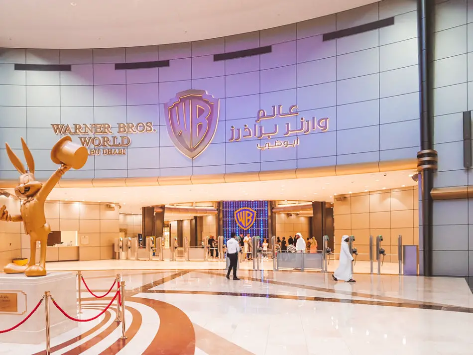Things to do at Yas Island - #4 Warner Brothers World | The Vacation Builder