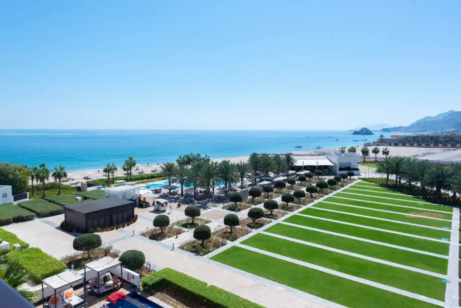 Best Beach Wedding Destinations in the UAE - #3 Intercontinental Resort, Fujairah | The Vacation Builder
