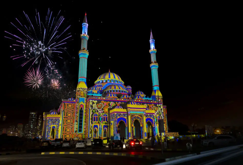 Things to do in Sharjah at Night - #3 Al Noor Mosque | The Vacation Builder