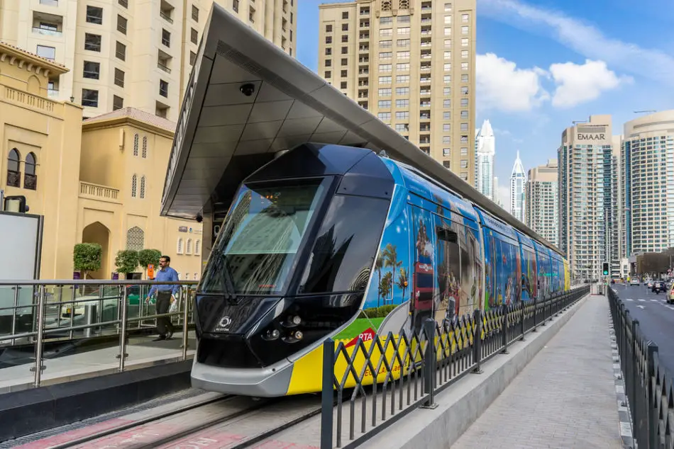 How to Use Public Transport to get Around Dubai - Dubai Tram | The Vacation Builder