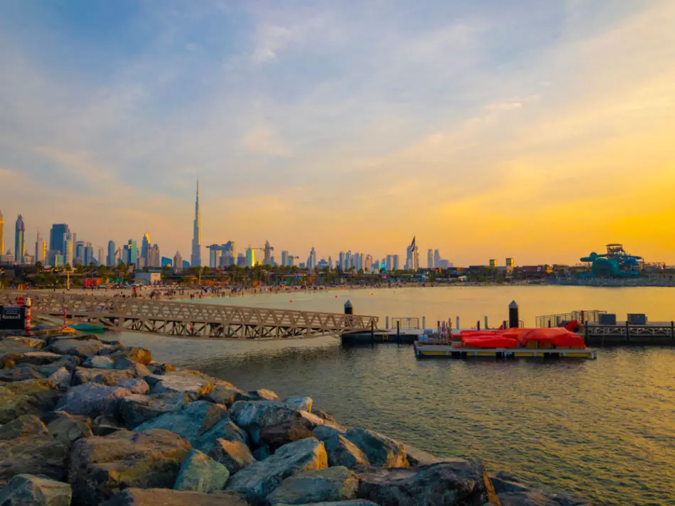 Summer Date Idea's in Dubai - La Mer Beach Sunset | The Vacation Builder