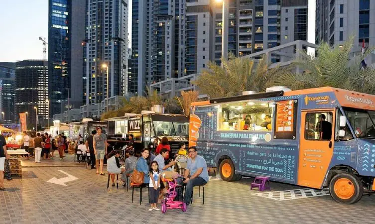 Streets of Dubai – Our Best Picks in the City | The Best Streets in Dubai for Street Food/Eating Out | Downtown Dubai | The Vacation Builder