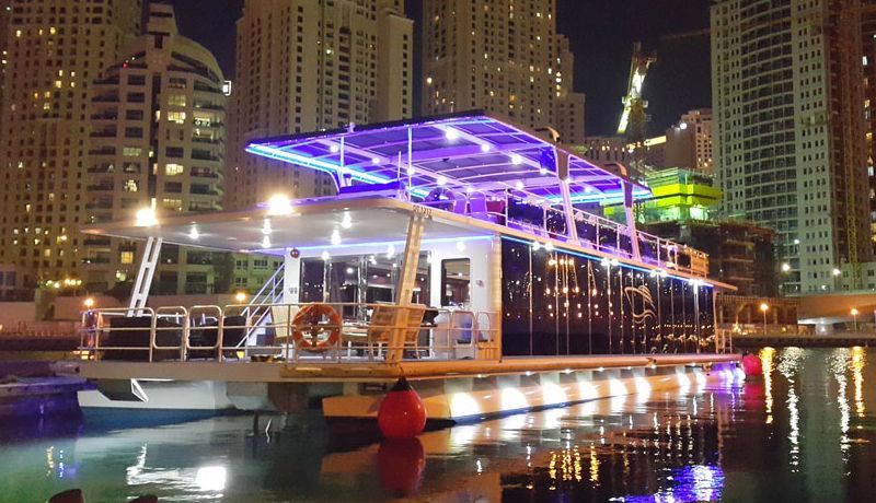 Tonnes of Romantic Date Ideas in Dubai | Romantic Restaurants in Dubai | Canal Dinner Cruise | The Vacation Builder