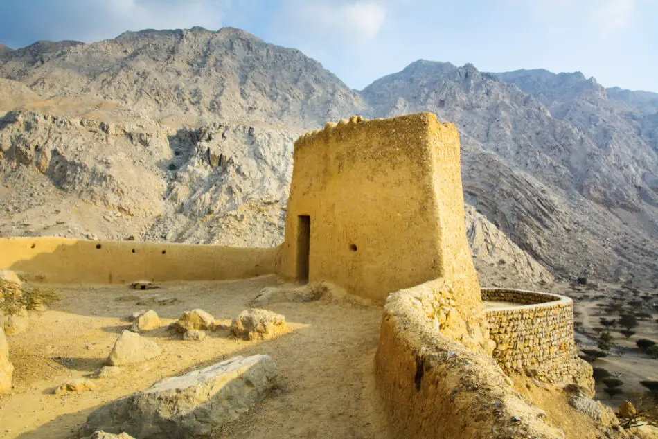 10 Fabulous Reasons to Visit Ras Al Khaimah | Dhayah Fort | The Vacation Builder